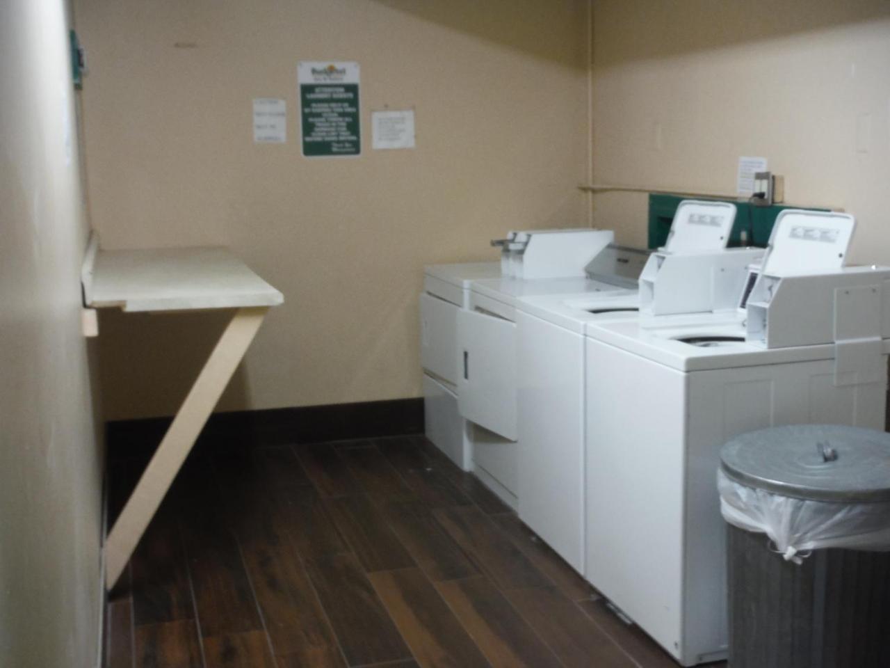 Budgetel Inn & Suites Hotel ワイオミング エクステリア 写真